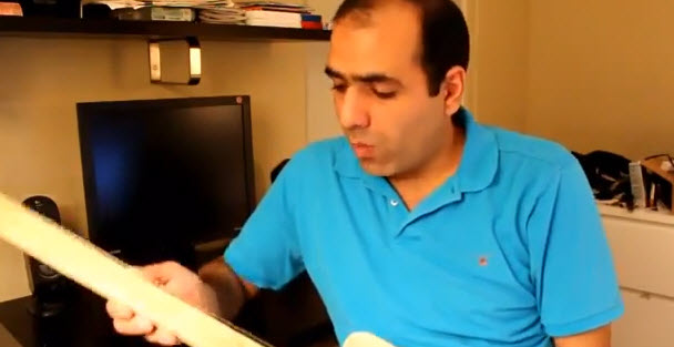 Dumbazz Of The Week: Homemade Electric Guitar Goes Wrong!