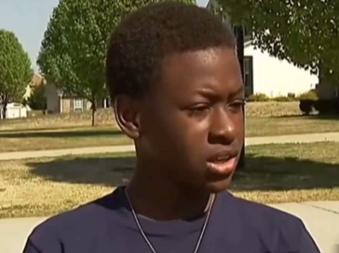 Police Pull Gun On An 11 Year Old Playing In TreeHouse!