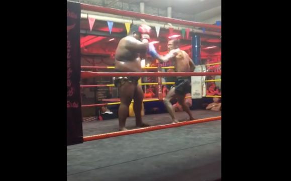 Lightweight Knocks Out A Heavyweight In The Ring!